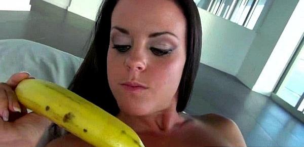  Solo Girl Get To Orgams With All Kind Of Sex Toys video-06